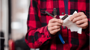 Cutting-edge folding knives