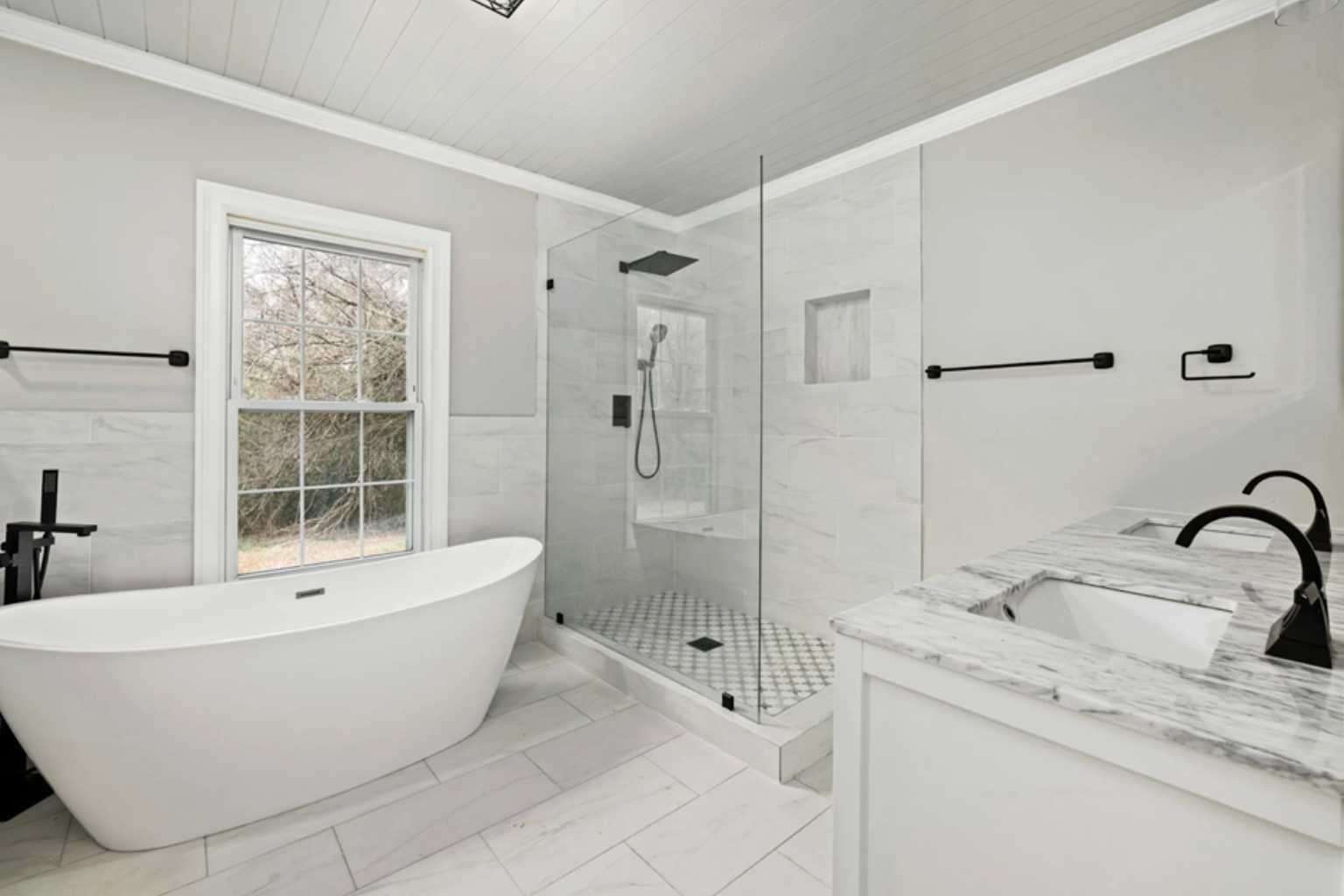 5 Major Benefits of Bathtub to Shower Conversion